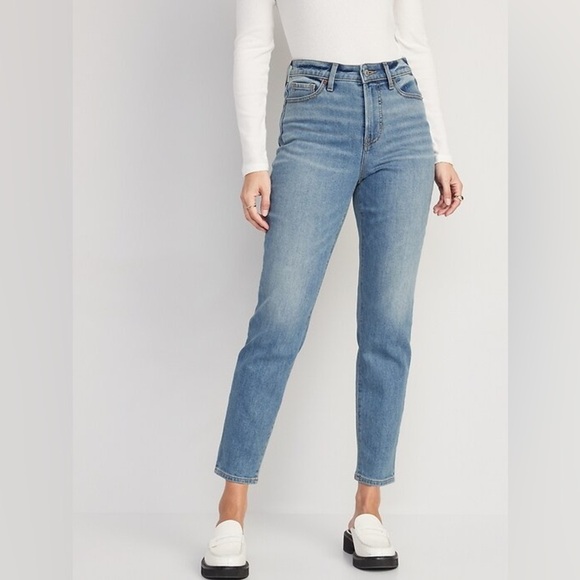 High-Waisted OG Straight Built-In Warm Ankle Jeans | Old Navy size 8P - Picture 1 of 12